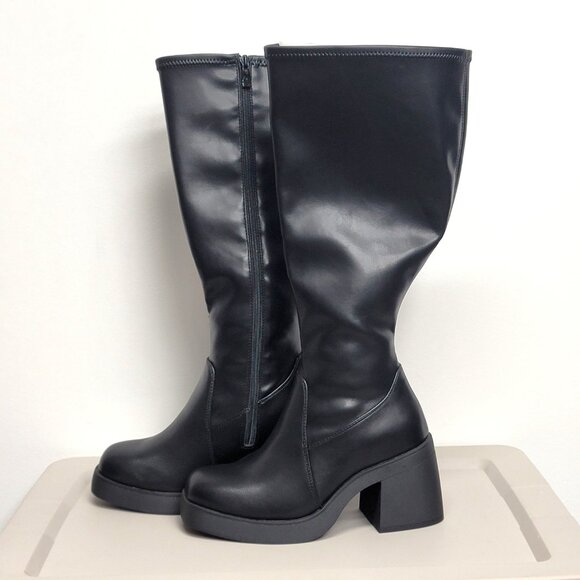 NWT Torrid Wide Calf Black Platform Stretch Knee Boots 8.5 WW 8.5WW - Picture 7 of 11